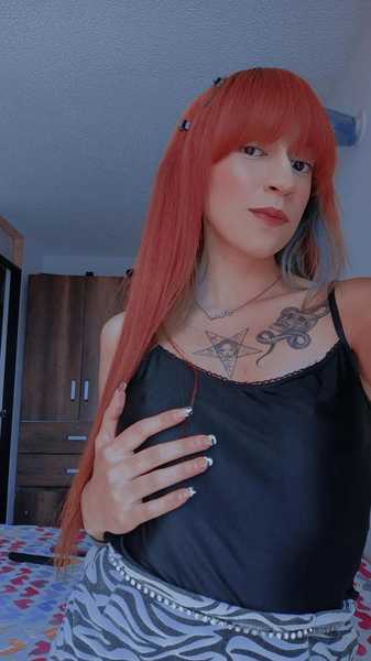 Live sex webcam photo for redvixxen #3107775