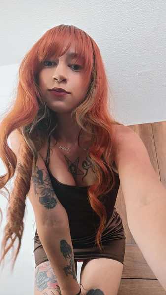 Live sex webcam photo for redvixxen #3107789