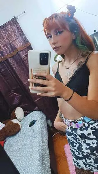 Live sex webcam photo for redvixxen #3123071