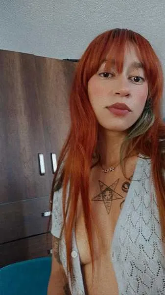 Live sex webcam photo for redvixxen #3107800