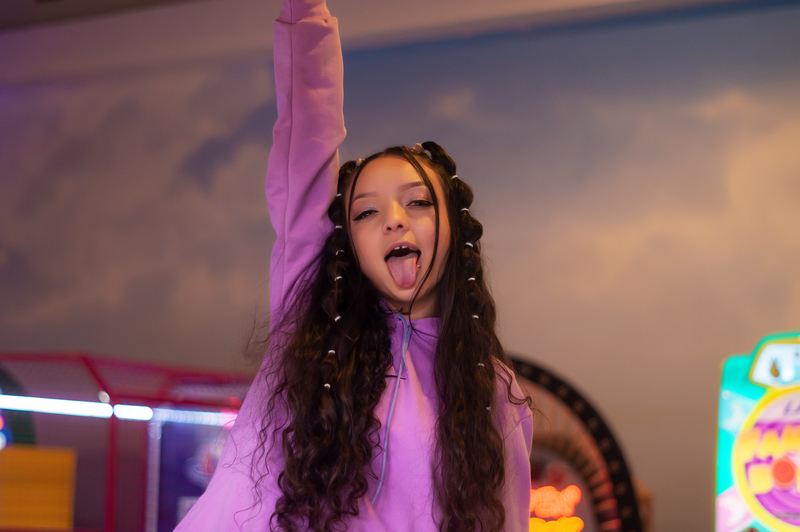 Live sex webcam photo for MiaaGloss #3026372