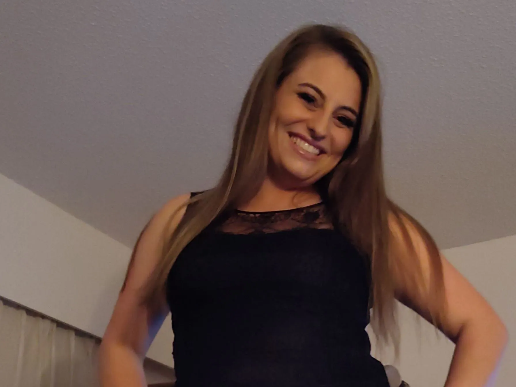 Live sex webcam photo for The1and0nly #3068752