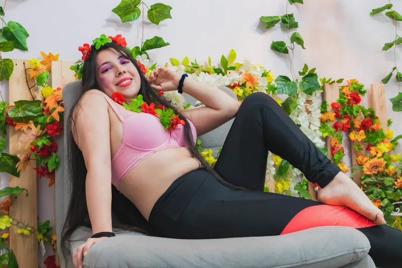 Live sex webcam photo for Estergutierrezz #3299641