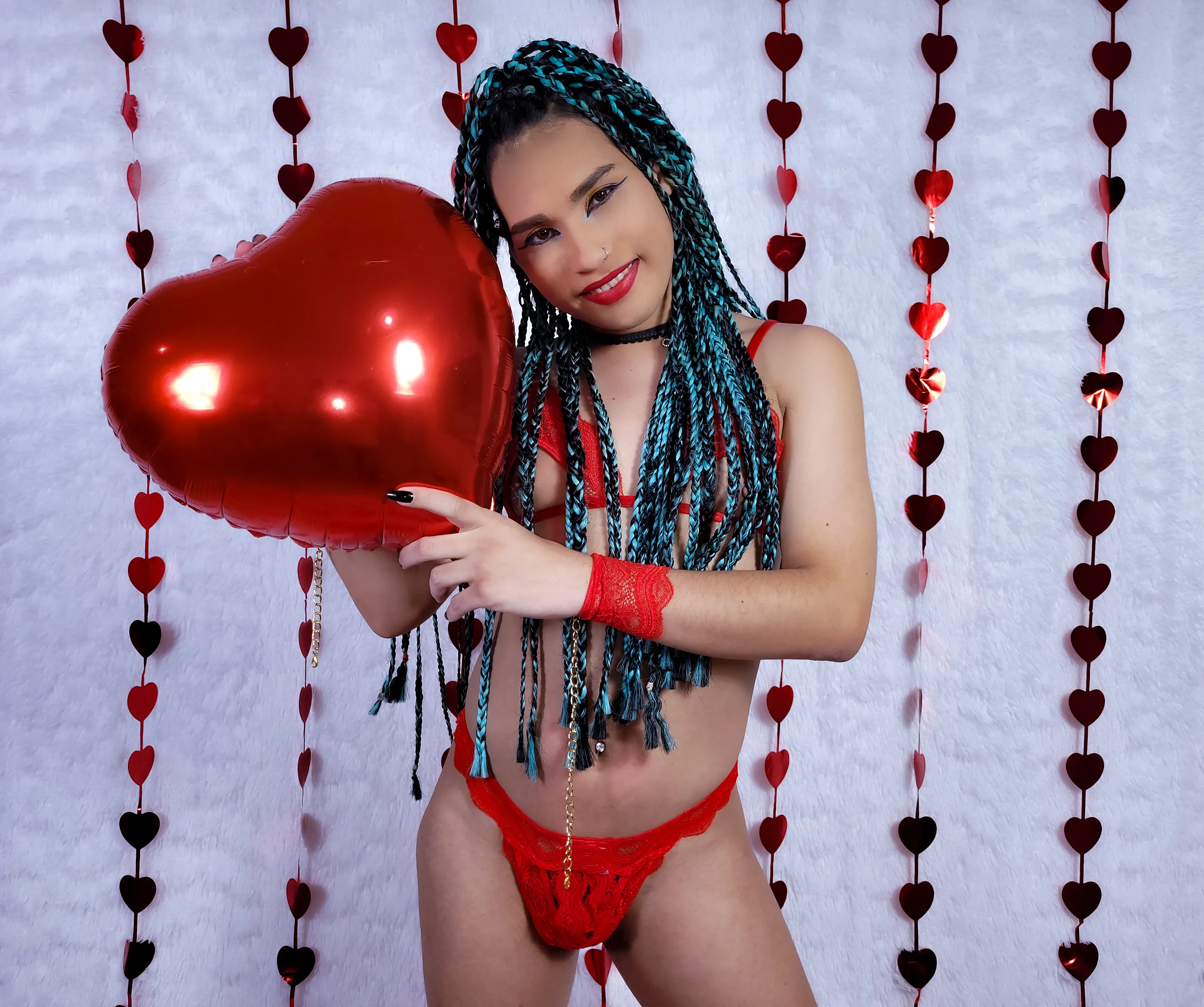 Live sex webcam photo for SophieeSweett #7098535