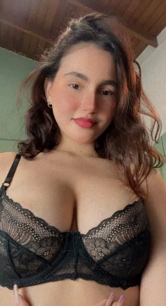 Live sex webcam photo for EstefaniaRamos #4191769