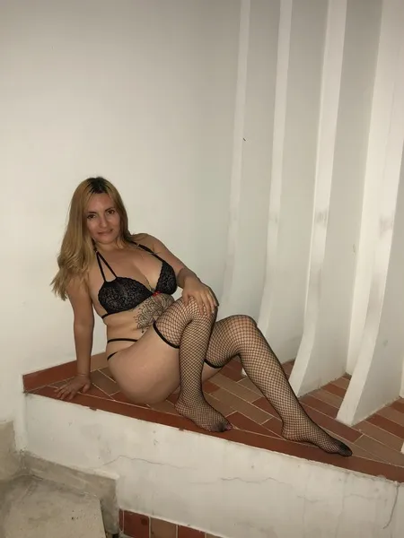 Live sex webcam photo for KaterinnAss #3608098