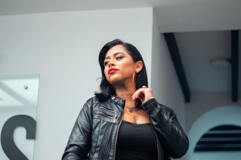 Live sex webcam photo for ElettraBender #3268586