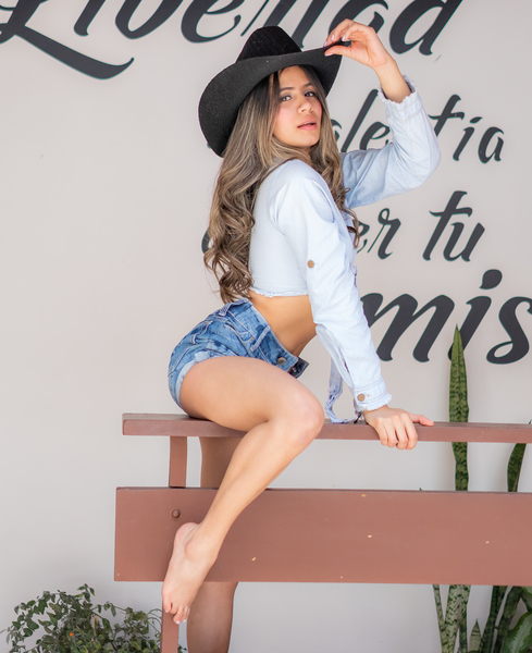 Live sex webcam photo for SheylaSpooner #3054566