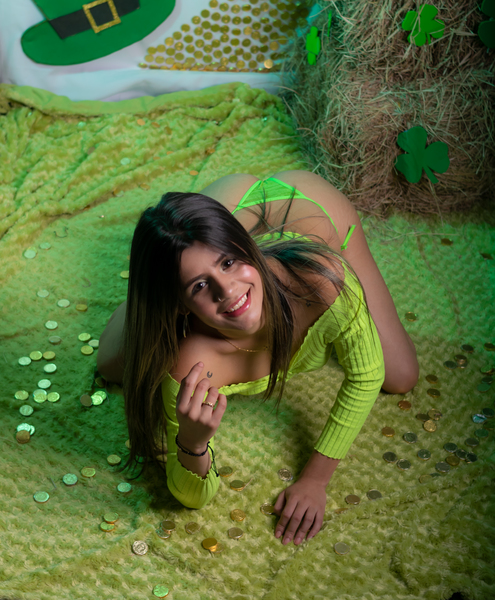 Live sex webcam photo for SheylaSpooner #3094720