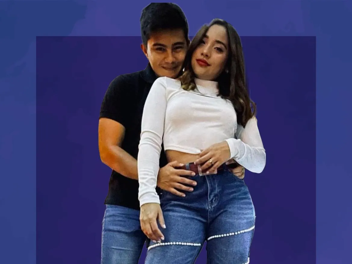 Live sex webcam photo for NicoAndMoon #3483476