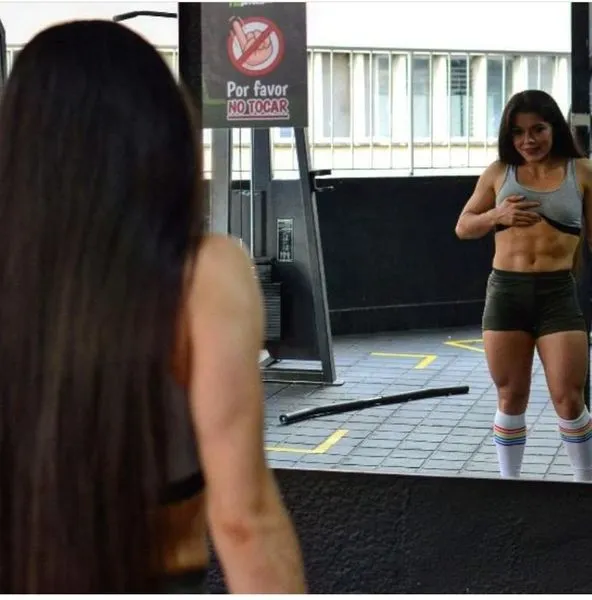 Live sex webcam photo for TinaAbril #3104611