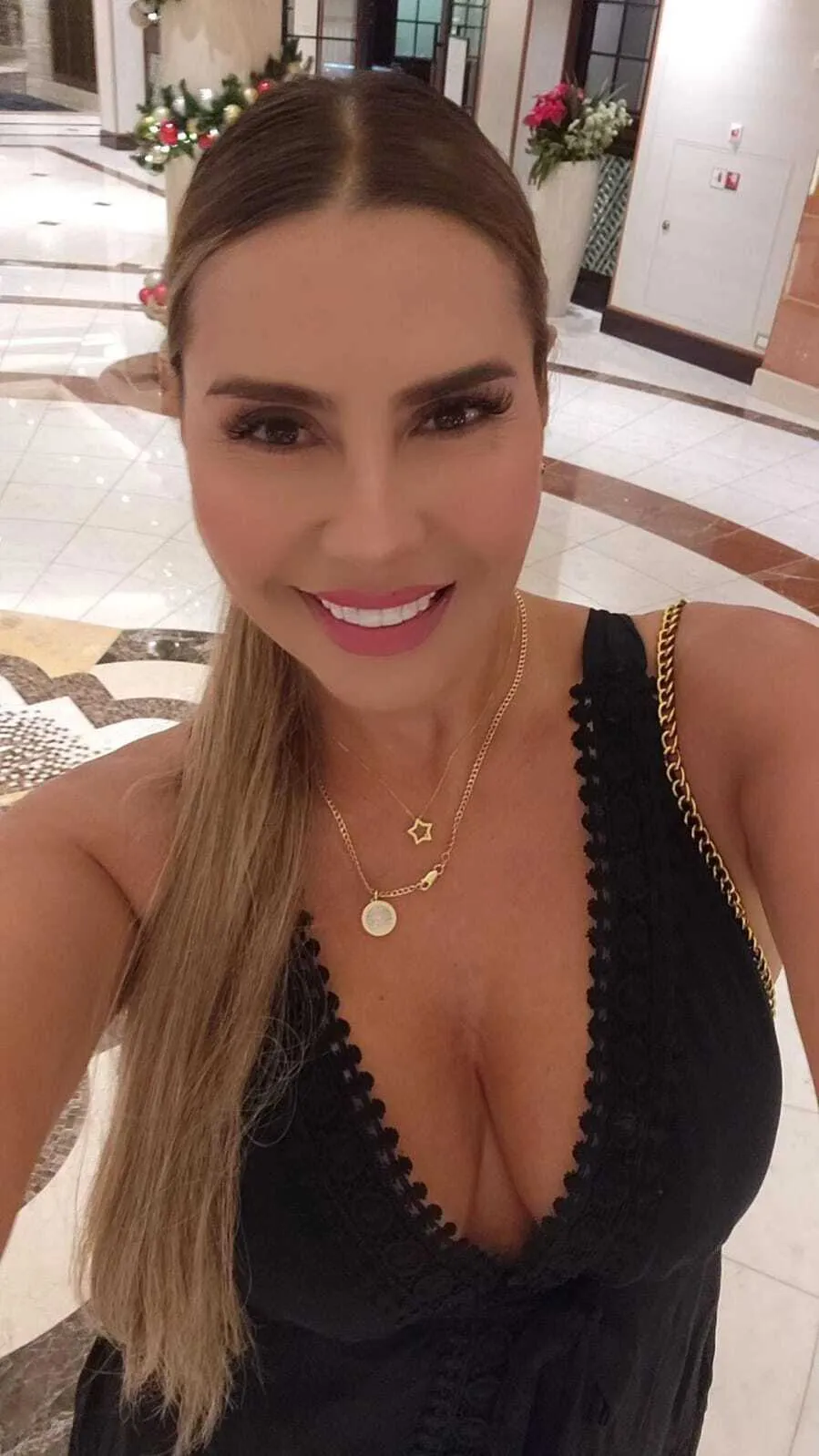 Live sex webcam photo for IvanaKors #7392016