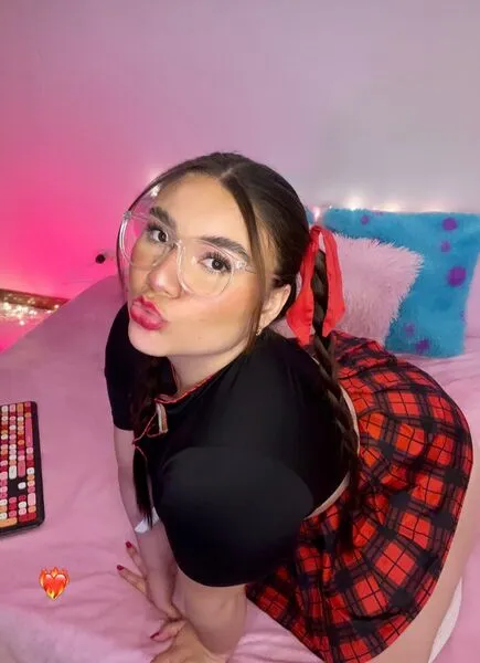 Live sex webcam photo for Sweetyass #6896254