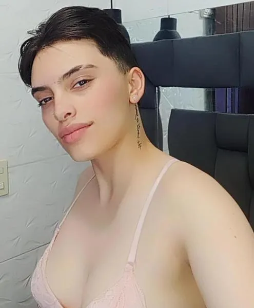 Live sex webcam photo for scarletjohnson21 #3591127