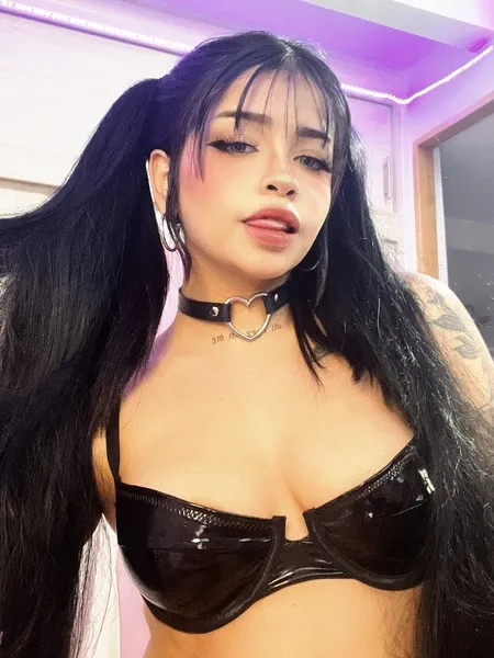 Live sex webcam photo for ValanysFiore #6016877