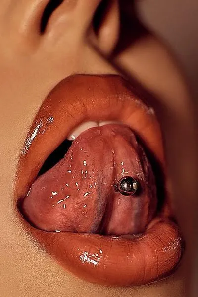 Live sex webcam photo for maddymercury #3120228