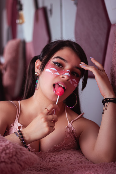 Live sex webcam photo for MiaJoshua #3435636