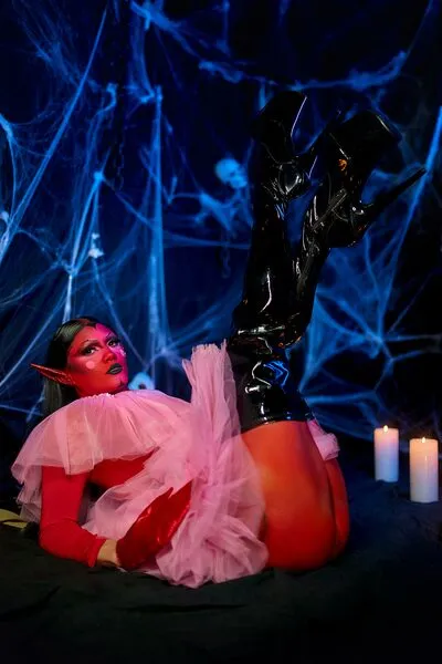 Live sex webcam photo for AshleyRussell #3651985