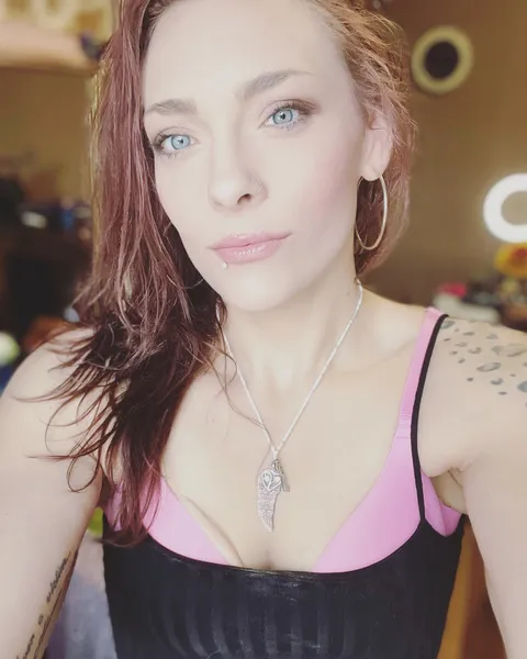 Live sex webcam photo for JaidynFaerie #3549380