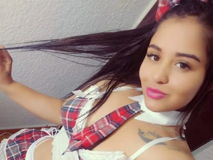 Live sex webcam photo for sexabril #3028670