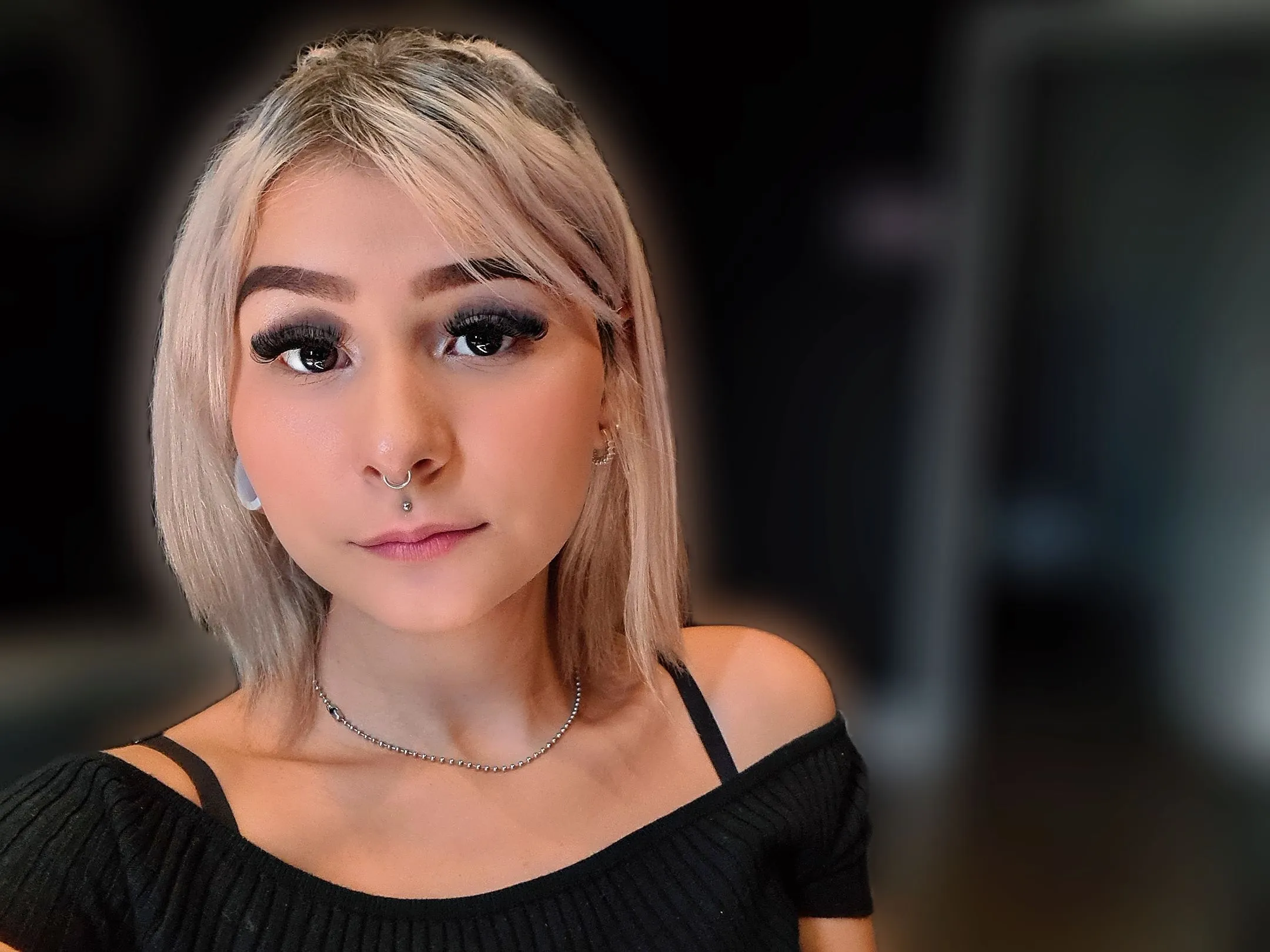 Live sex webcam photo for LittleLele #3061579