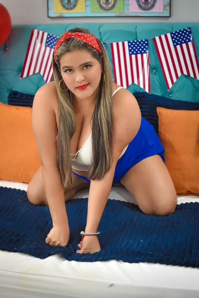 Live sex webcam photo for SamyMills #3050034