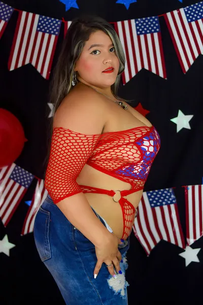 Live sex webcam photo for SamyMills #3427632