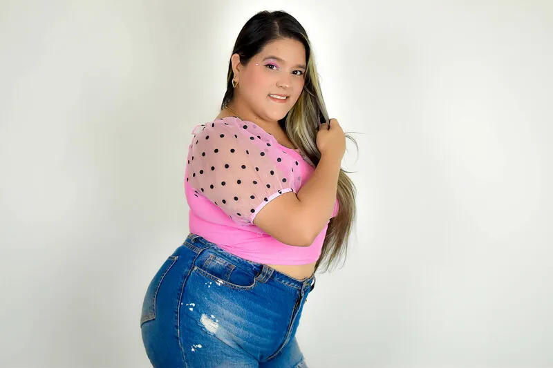 Live sex webcam photo for SamyMills #4098298