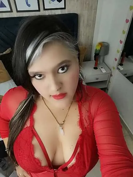 Live sex webcam photo for SamyMills #4160309