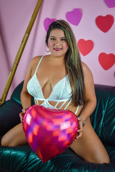 Live sex webcam photo for SamyMills #3050041