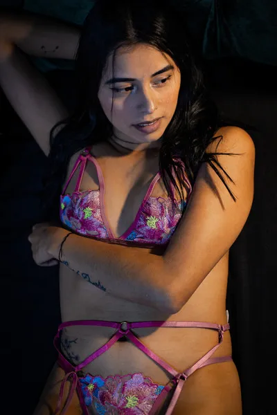 Live sex webcam photo for EmillyHills #3223518