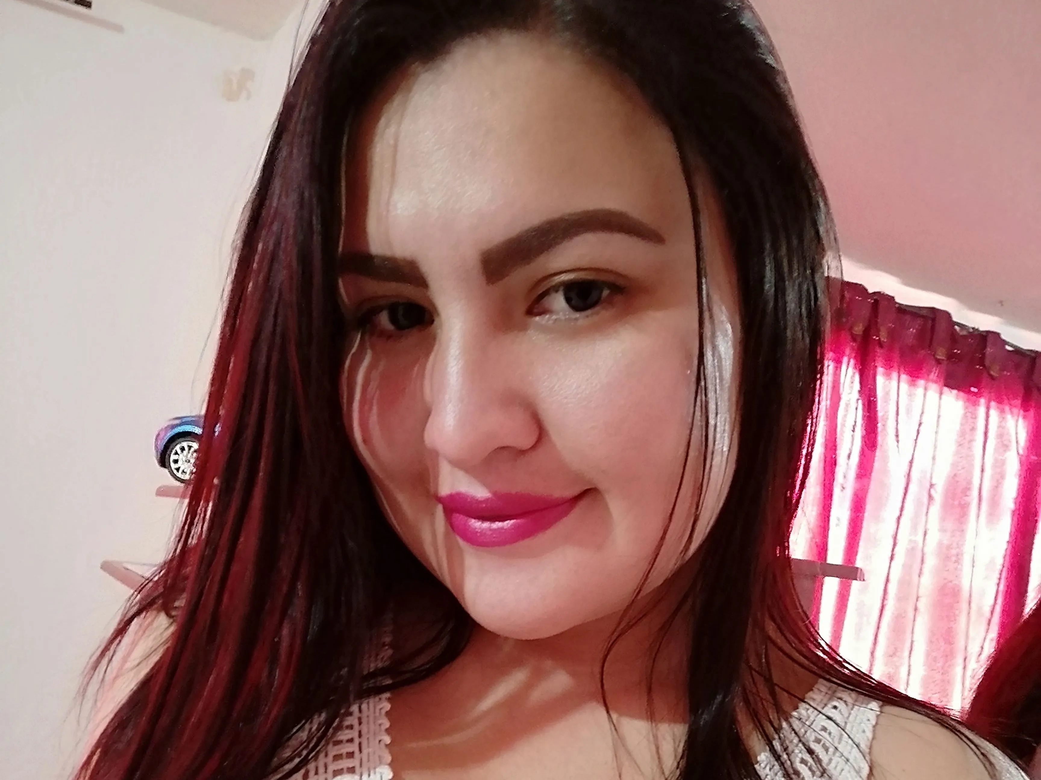 Live sex webcam photo for RosaliaDolmuz #3266640