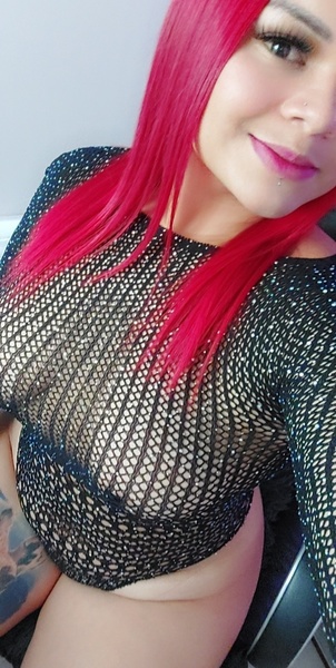 Live sex webcam photo for SAMYYRED #3401940