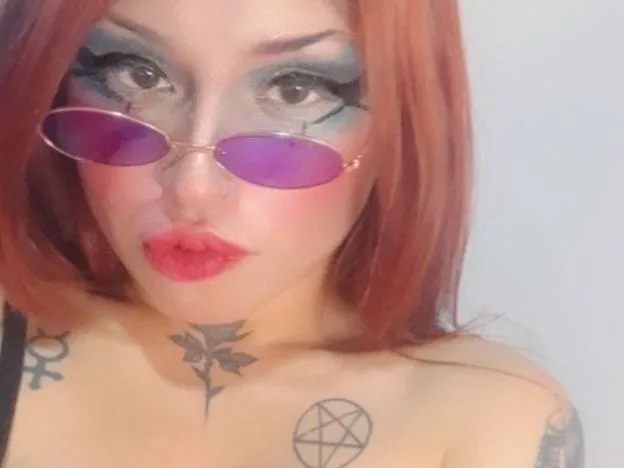 Live sex webcam photo for VenusHxxc #3043470