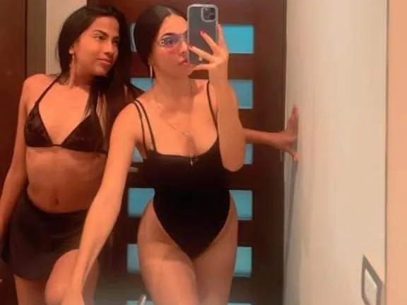 Live sex webcam photo for KittyAndLily #3038805