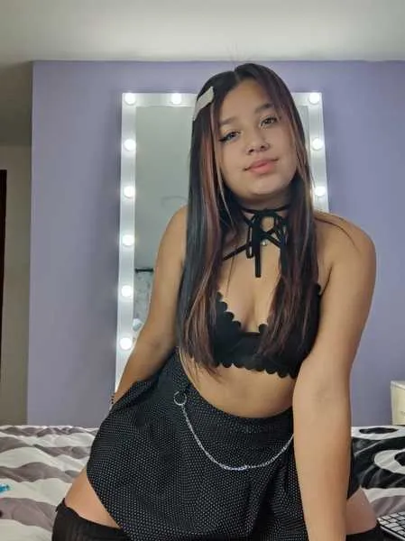 Live sex webcam photo for sweetabbie19 #3057977