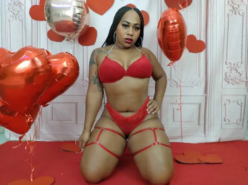 Live sex webcam photo for DarlyQueen #4073670