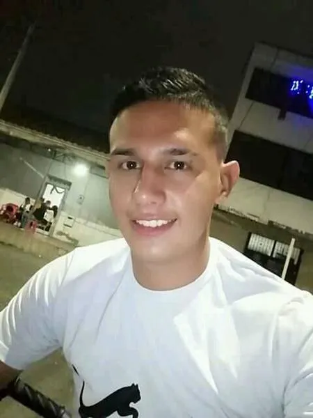 Live sex webcam photo for AndresEnma #3077100