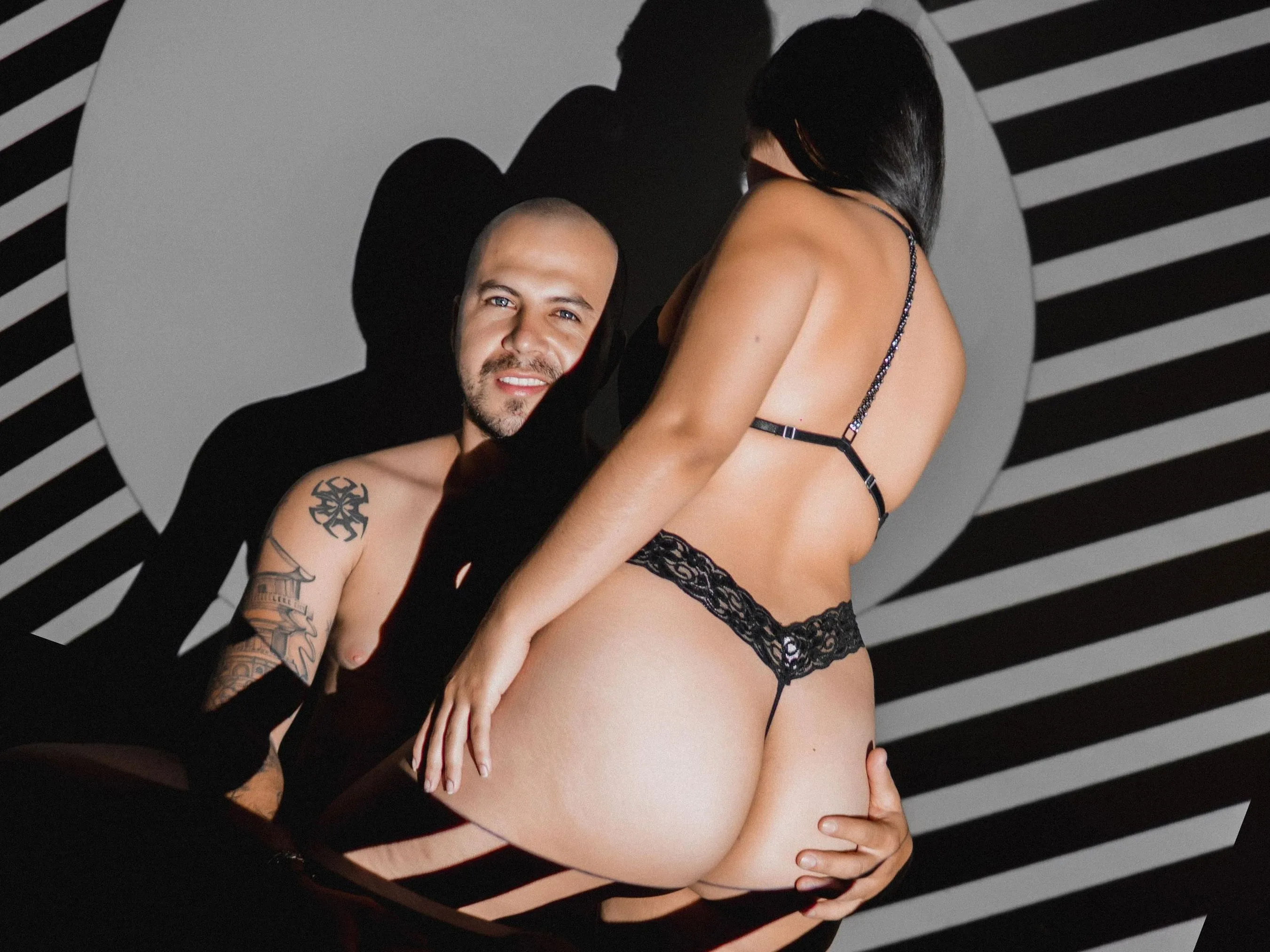 Live sex webcam photo for khloeandnathan #3226368