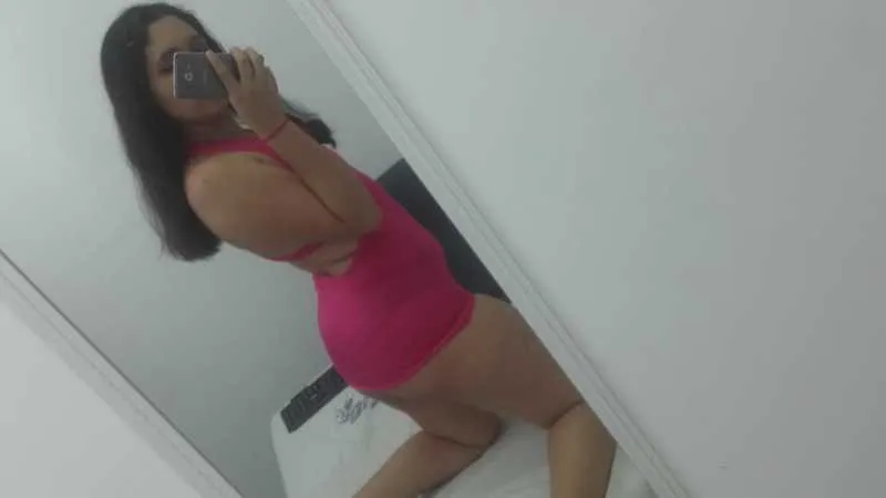 Live sex webcam photo for HannaMore #3076920