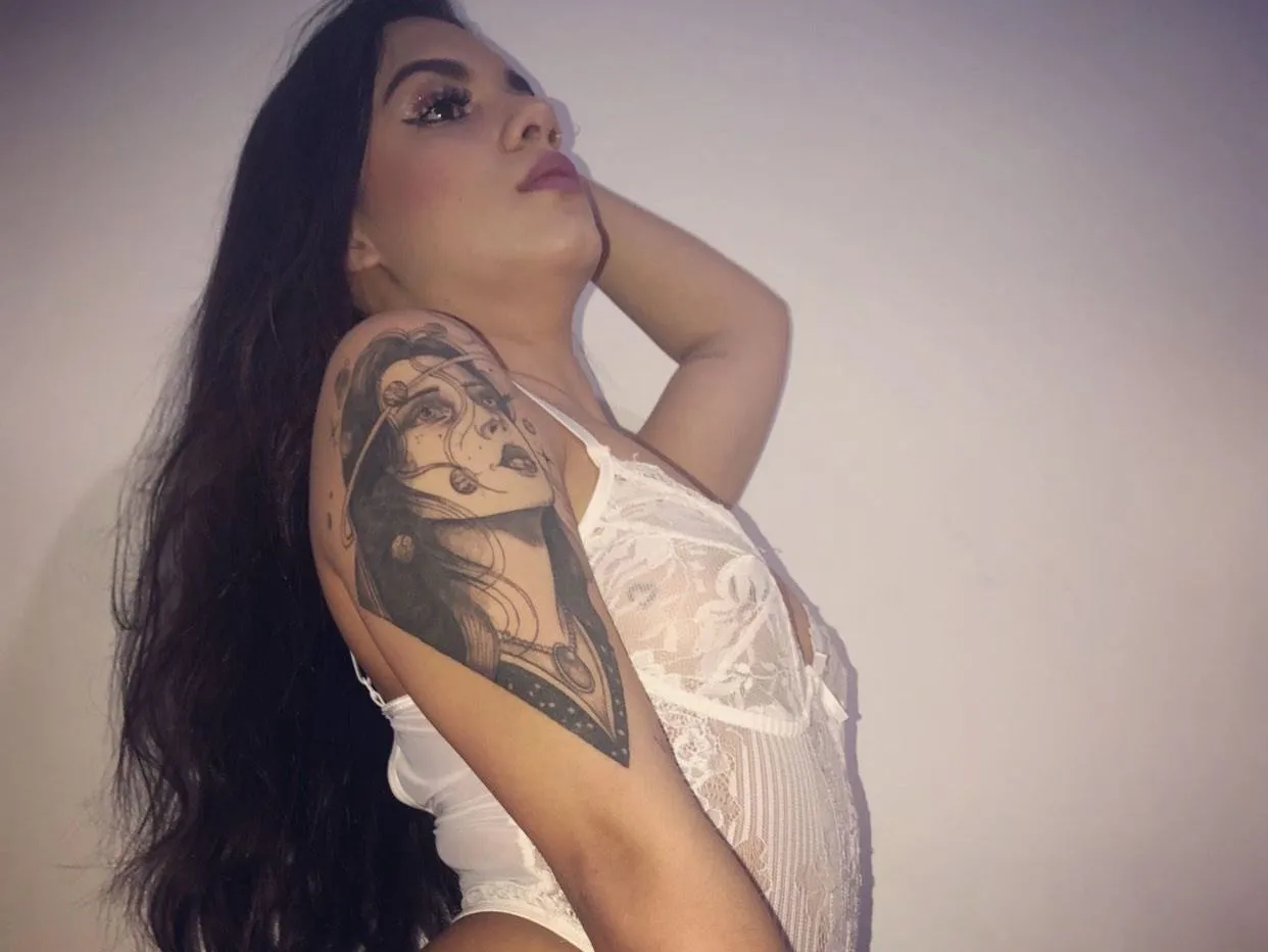 Live sex webcam photo for alenasinner18 #3113516