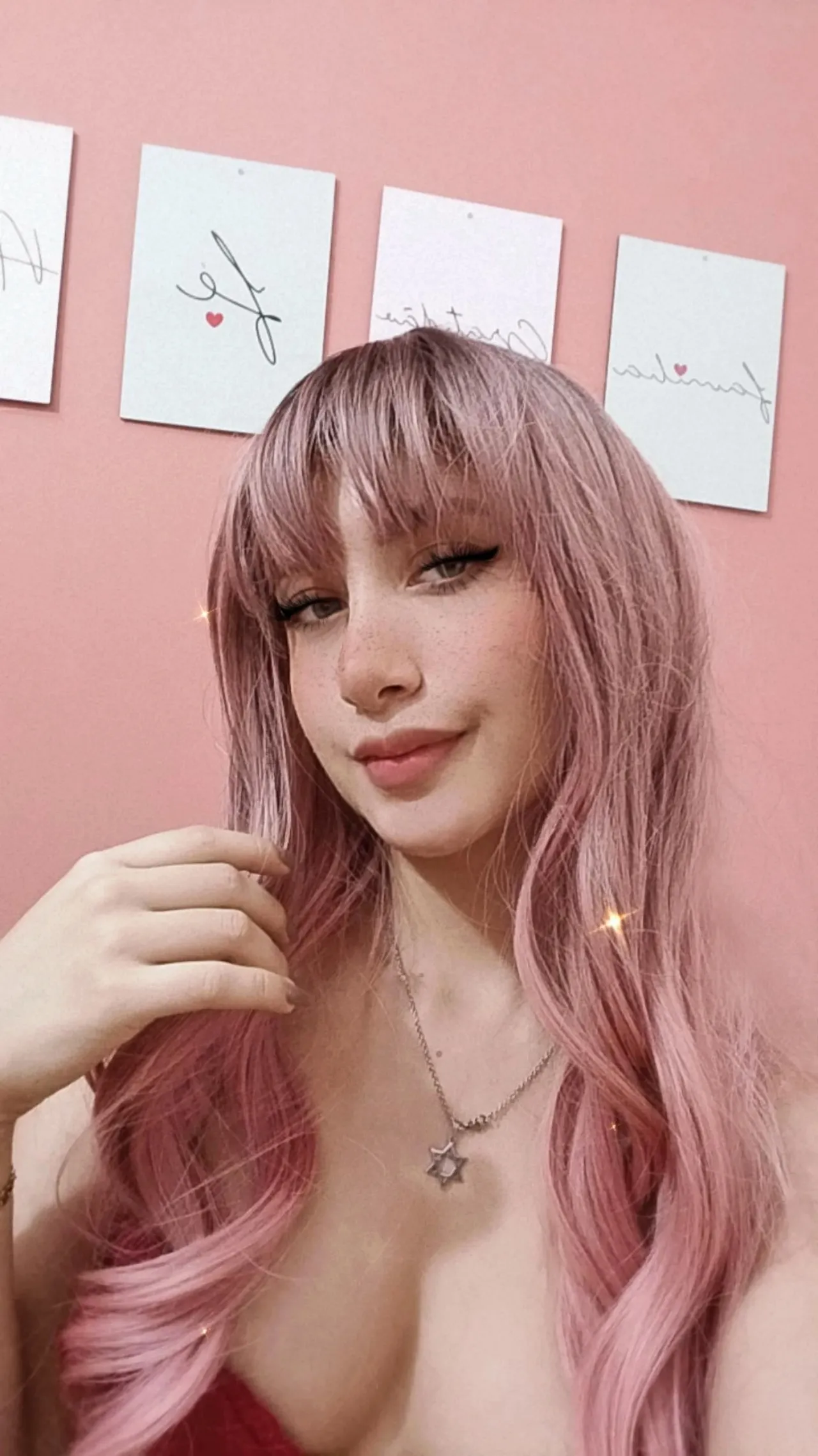 Live sex webcam photo for AbigailOwens #7374280