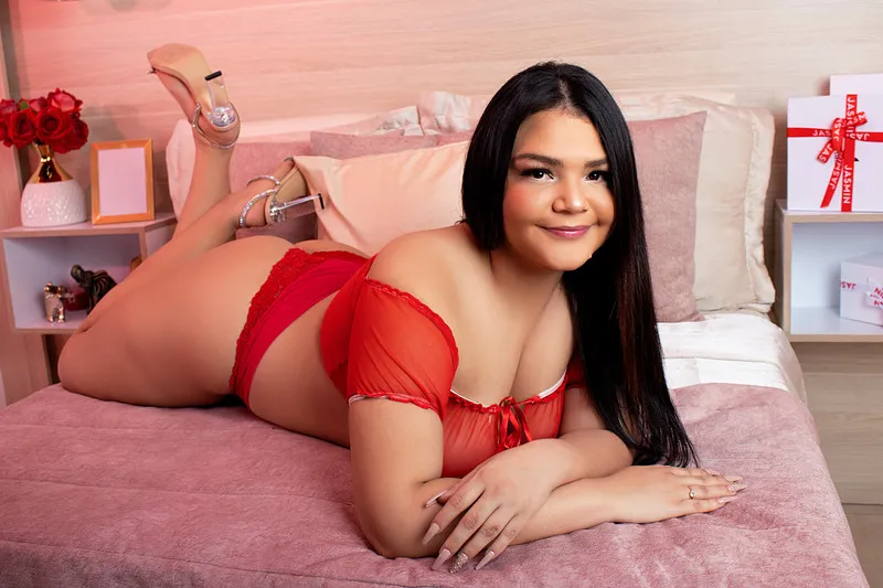 Live sex webcam photo for SharloteThompsson #3824236