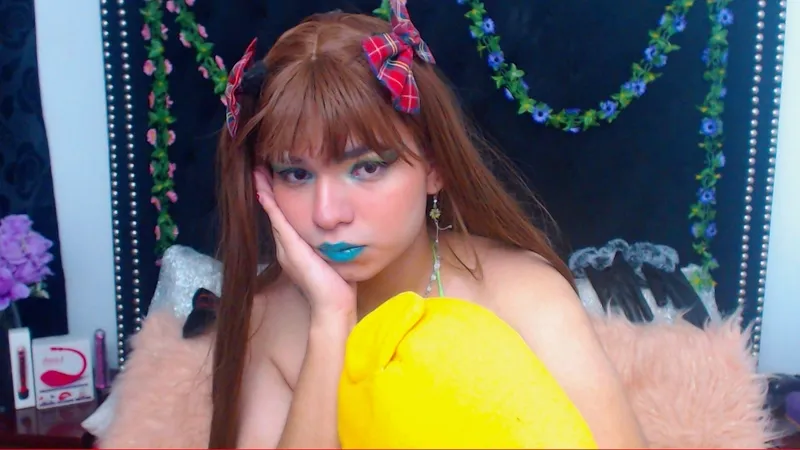 Live sex webcam photo for MaxxCandy #3351375