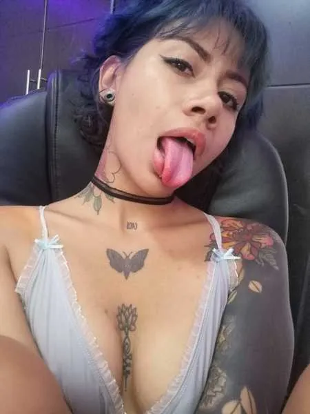 Live sex webcam photo for saaraahot #3572724