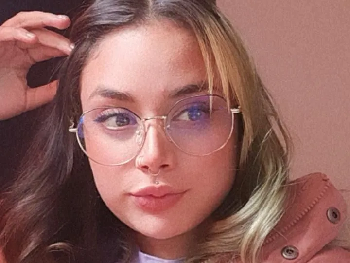 Live sex webcam photo for LUNAMIIA #3064048