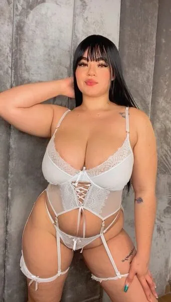 Live sex webcam photo for GiaThomsonm #4220519