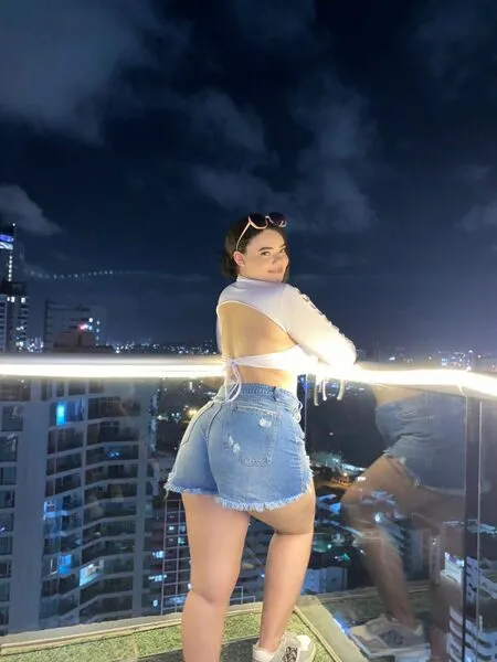 Live sex webcam photo for GiaThomsonm #4047878