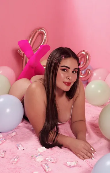 Live sex webcam photo for ValerinHernandez #6128039