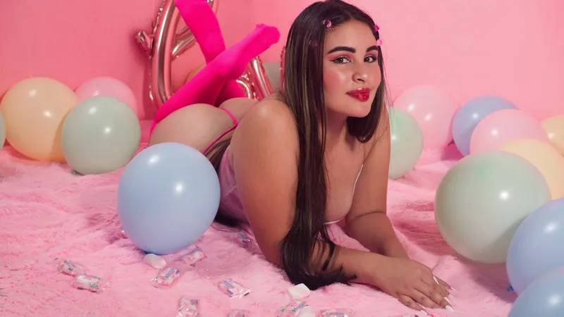 Live sex webcam photo for ValerinHernandez #6128037